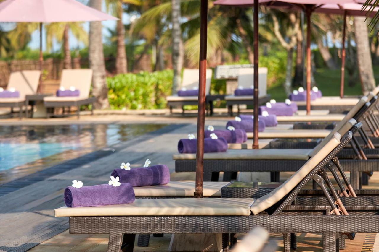Avani Kalutara Resort Exterior foto