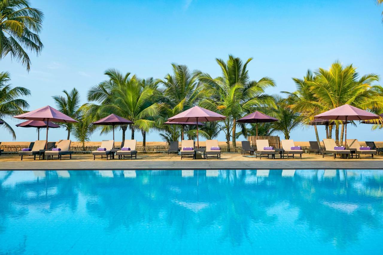 Avani Kalutara Resort Exterior foto