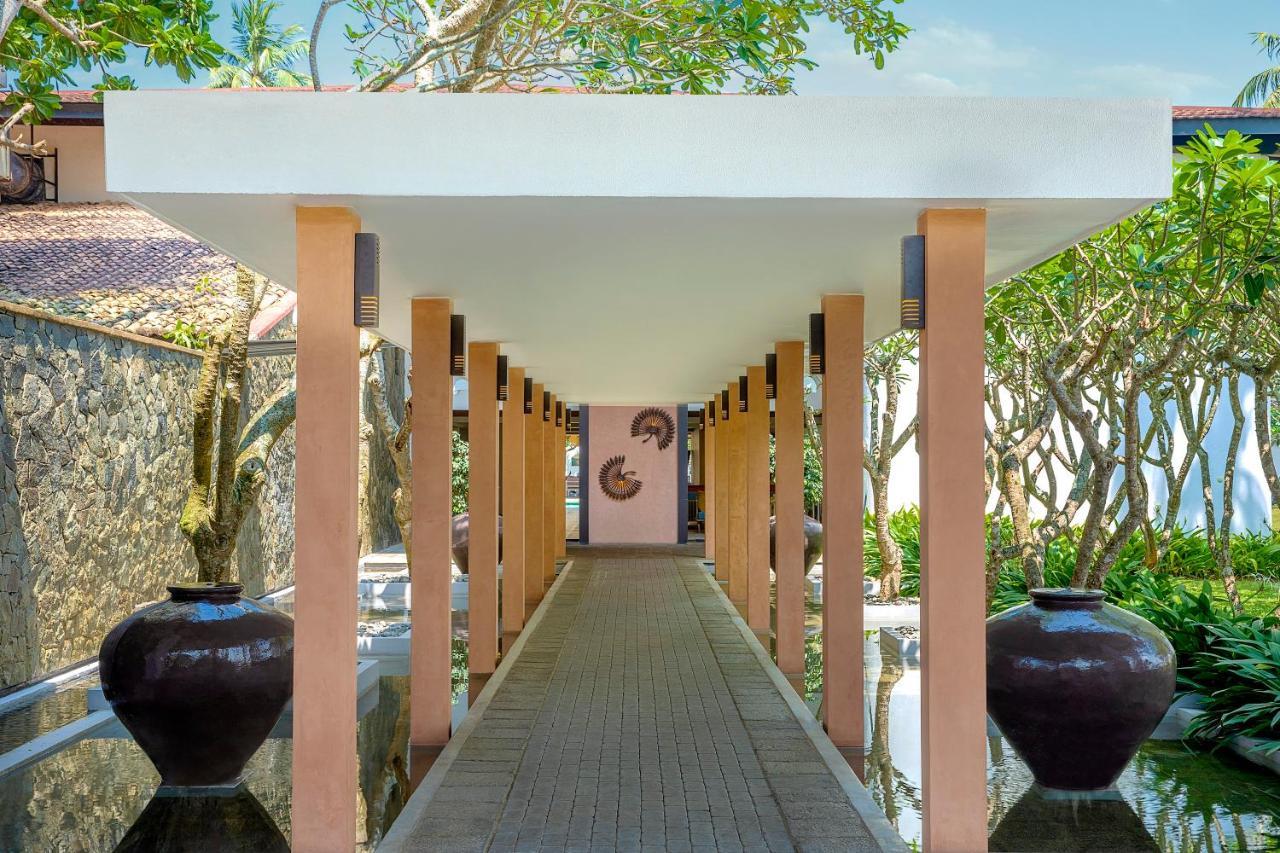 Avani Kalutara Resort Exterior foto