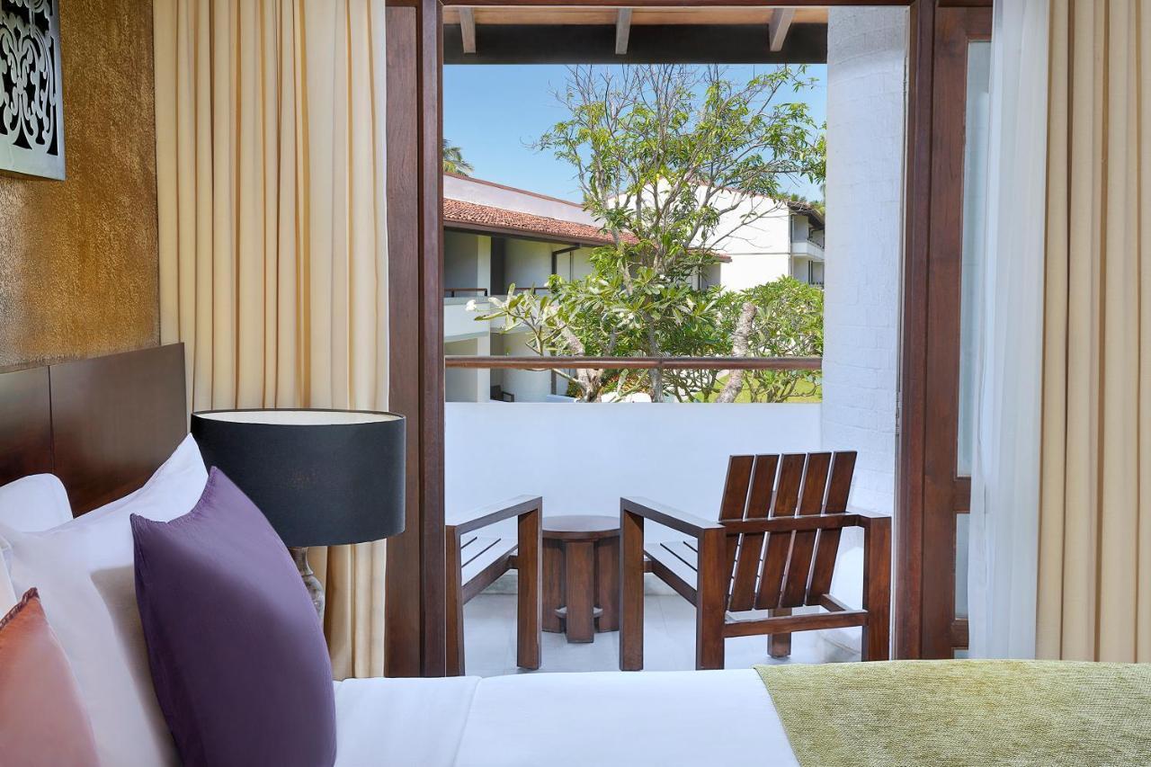 Avani Kalutara Resort Exterior foto